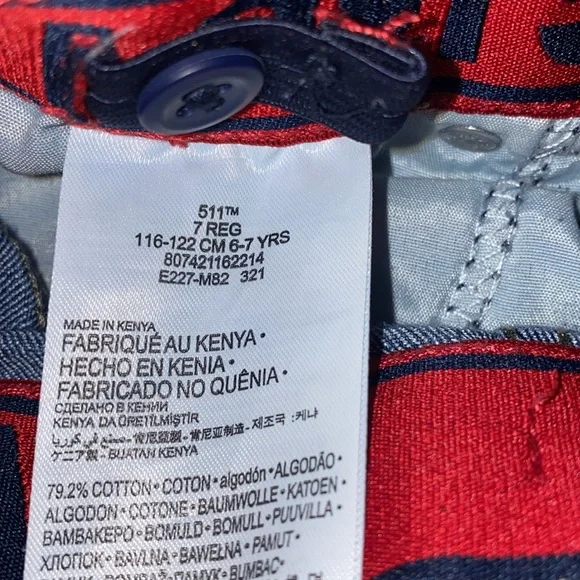 Two pairs of little boys size 7 jeans with adjustable waists. - Picture 4 of 11